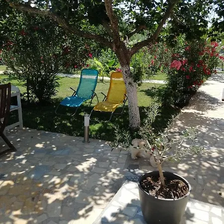 בית נופש Casa Elysium רוביני