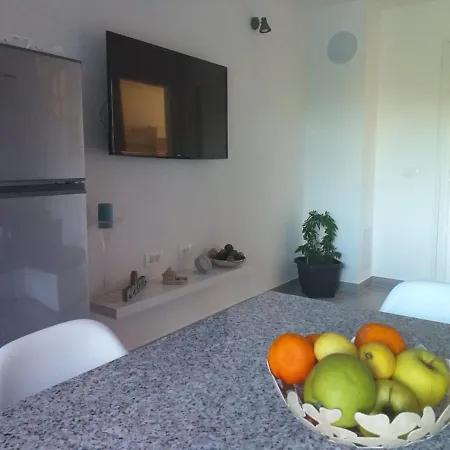בית נופש Casa Elysium רוביני