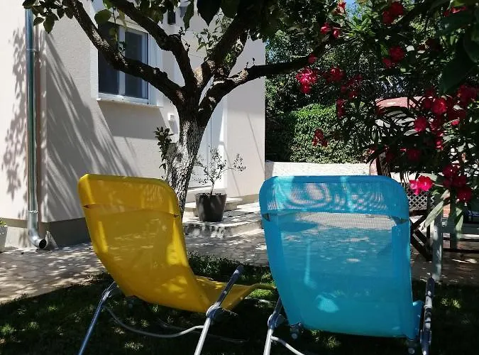 Semesterbostad Casa Elysium *