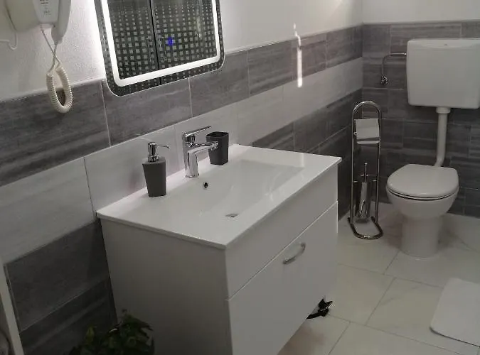 Semesterbostad Casa Elysium